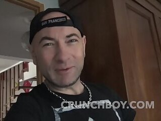 New CRUNCHBOY realase, ROMANTIk fucked bareback and creampied by DADDY dominant